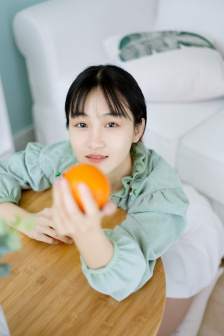 女同学